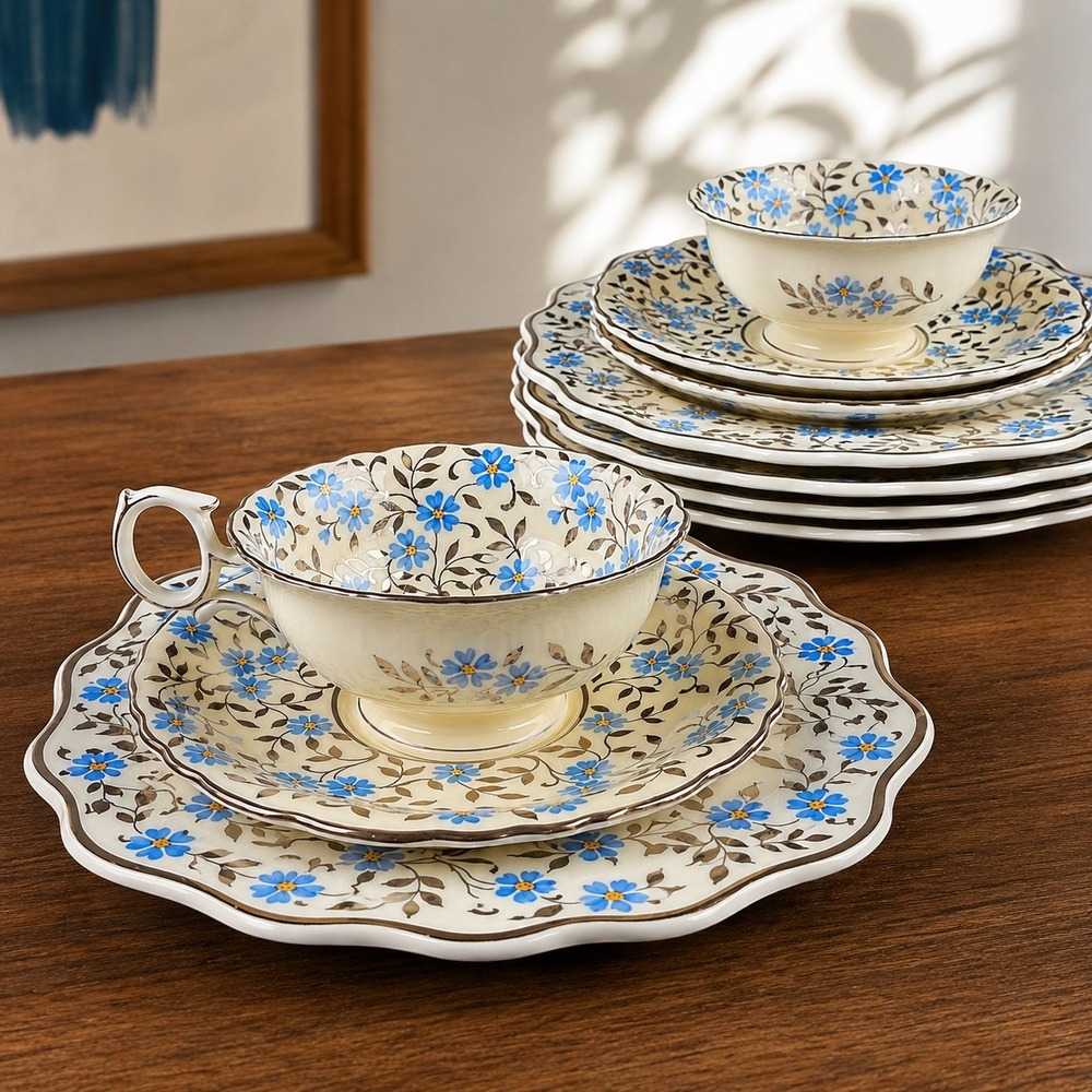Wedgwood‎ WH2688 Bone China Luncheon Dessert Set Service for 6 Blue Flowers